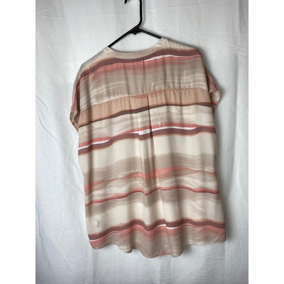 Torrid Multi Watercolor Georgette Zip Front Top Size 1 - Picture 4 of 6